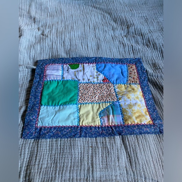 Vintage 1970s crazy quilt placemats set of 4 - Picture 5 of 9